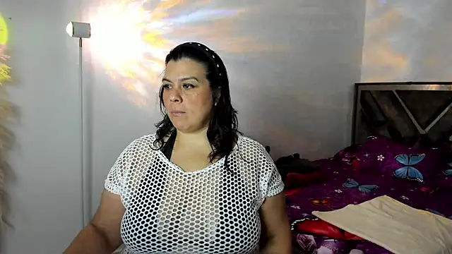 Snapshot of Martina_Foxy01 chatting on July 26, 11:17 am Martina Foxy01 online show from July 26, 11:17 am