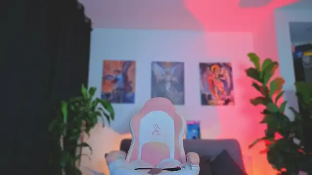 Shopii cute online show from May 8, 2:28 am