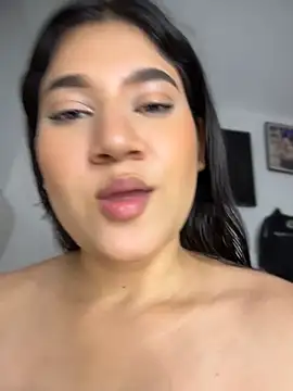 Snapshot of jessiecraffx chatting on May 20, 1:01 am jessiecraffx online show from May 20, 1:01 am