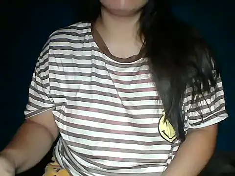 Snapshot of MommyKaye30 chatting on May 15, 8:05 pm MommyKaye30 online show from May 15, 8:05 pm