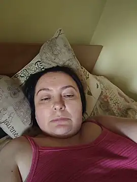 Snapshot of EmmaEmmy40 chatting on May 31, 12:34 pm EmmaEmmy40 online show from May 31, 12:34 pm