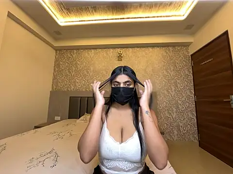 Snapshot of Miss_Heer chatting on June 25, 12:09 pm Miss Heer online show from June 25, 12:09 pm