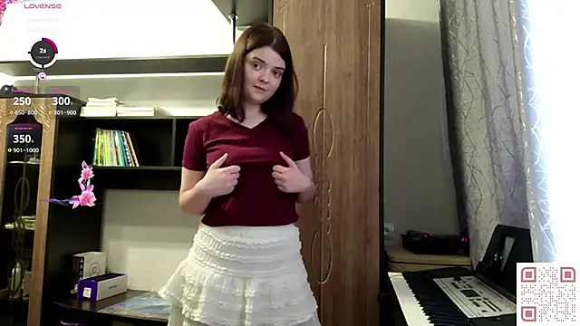 RebelDesiree online show from May 31, 9:16 am