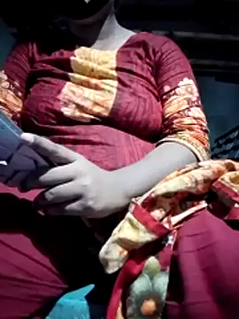 indian-couple9 online show from May 28, 4:04 pm