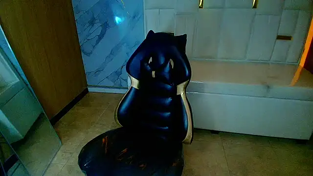 Snapshot of sweet_sky_tf chatting on June 30, 8:43 pm sweet sky tf online show from June 30, 8:43 pm
