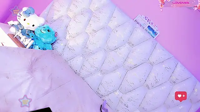 Lexxy Mattell online show from June 5, 6:52 am