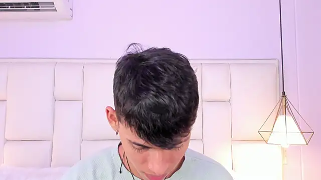 JacobFerrer online show from May 4, 6:48 pm