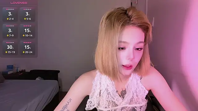 yiyi-8888 online show from May 11, 6:52 am