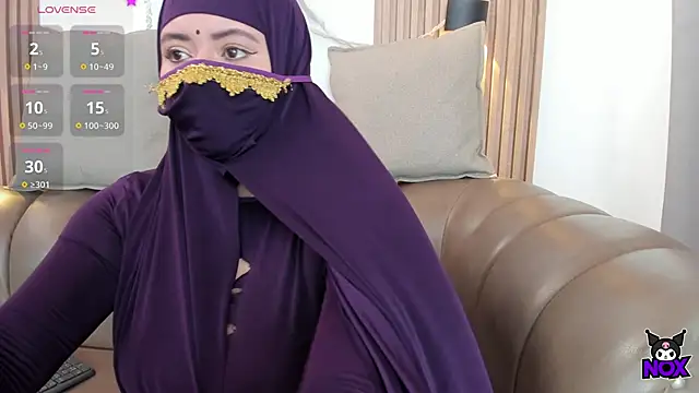 yasmin dina online show from May 21, 2:57 pm