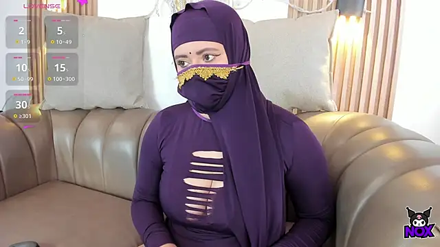 yasmin dina online show from May 23, 3:16 pm