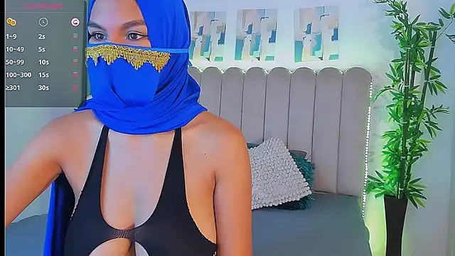 Snapshot of Saida__ chatting on May 11, 2:34 pm Saida online show from May 11, 2:34 pm