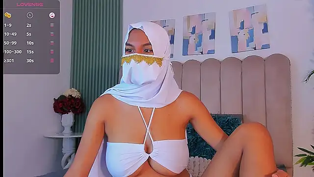 Snapshot of Saida__ chatting on May 19, 3:07 pm Saida online show from May 19, 3:07 pm