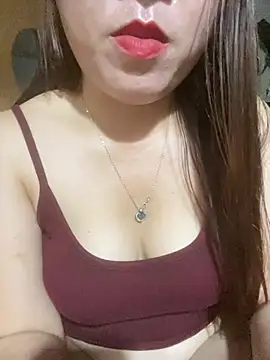 Snapshot of Poppy_dogy chatting on August 3, 1:48 am Poppy dogy online show from August 3, 1:48 am