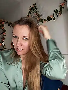 Candy Cougar online show from May 11, 7:03 am
