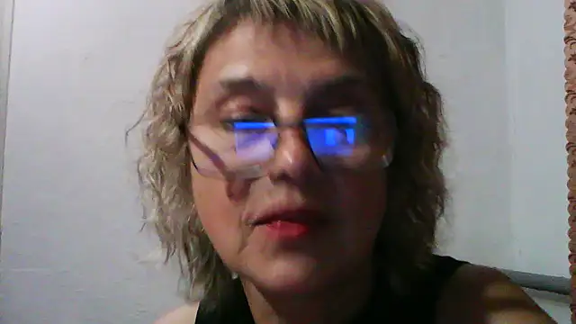 Snapshot of ElizabethGorden chatting on June 28, 7:20 pm ElizabethGorden online show from June 28, 7:20 pm