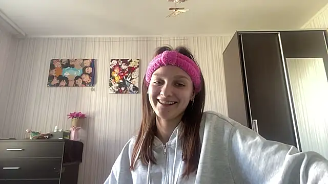 LavetaGossage online show from May 4, 2:02 pm