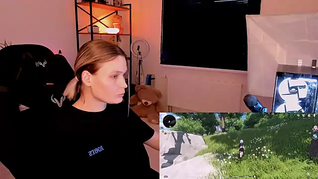 Nessi Villain online show from May 5, 6:16 pm