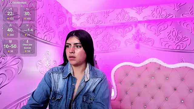 Snapshot of MishRaven chatting on July 28, 12:48 pm MishRaven online show from July 28, 12:48 pm