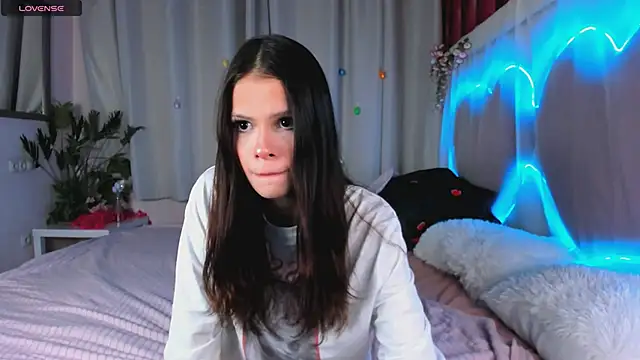 MaddyFever online show from June 16, 1:14 pm