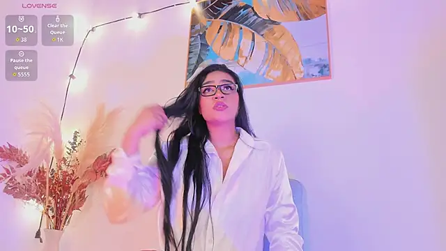 Camilarosse1 online show from May 12, 11:18 am