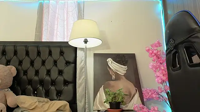 MarQueen1  online show from June 11, 12:36 pm