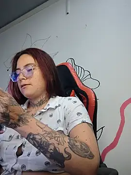 Snapshot of marita_ chatting on June 15, 10:23 pm marita online show from June 15, 10:23 pm
