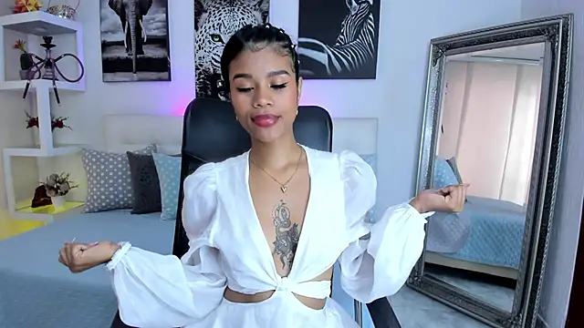 lilith-lior online show from May 12, 12:24 pm