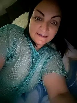 LunaMoonlira online show from May 28, 9:17 am