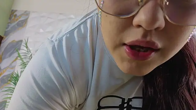 zully fox online show from June 28, 4:40 am