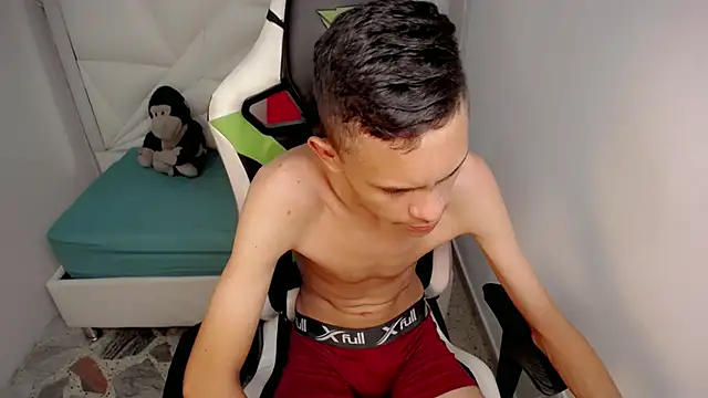 sombra 18 online show from May 31, 5:48 am