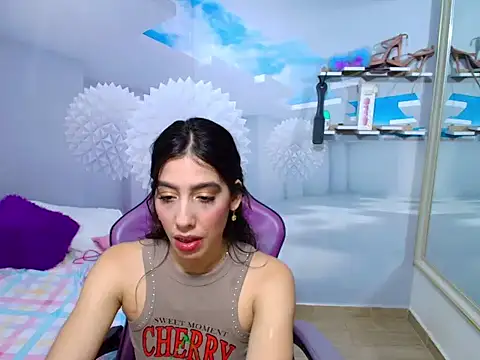 Snapshot of AMBEL-ROSE chatting on May 5, 10:51 pm AMBEL-ROSE online show from May 5, 10:51 pm