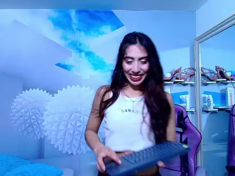 Snapshot of AMBEL-ROSE chatting on May 15, 12:28 am AMBEL-ROSE online show from May 15, 12:28 am