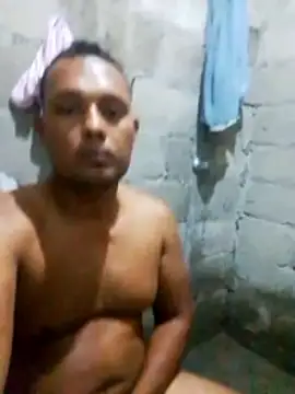 Snapshot of javier170ooo chatting on May 10, 10:59 pm javier170ooo online show from May 10, 10:59 pm