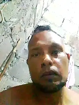 Snapshot of javier170ooo chatting on May 20, 1:56 am javier170ooo online show from May 20, 1:56 am
