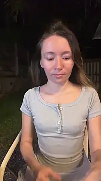 Mini girl do it better online show from May 12, 2:36 pm