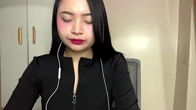 LorindaBeser online show from May 10, 1:16 pm