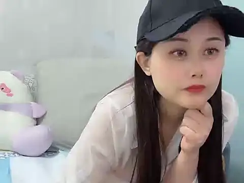 Naomi Z online show from May 10, 11:04 am