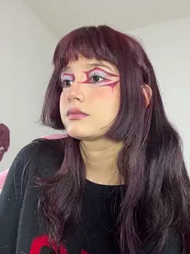 AnaisX0X0 online show from May 7, 6:24 pm