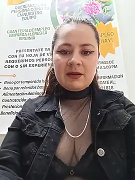 Snapshot of VANESSA__28 chatting on June 17, 4:41 pm VANESSA 28 online show from June 17, 4:41 pm