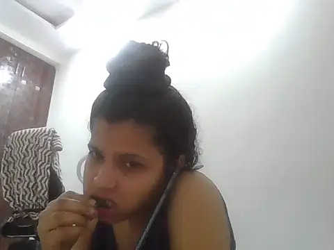 Myra- online show from May 13, 1:19 pm