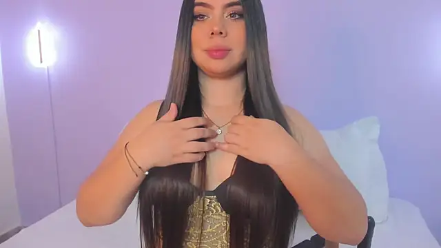 Snapshot of luna_blazze_ chatting on June 27, 12:33 pm luna blazze online show from June 27, 12:33 pm