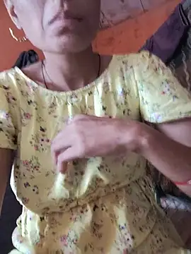 Cute-Isita online show from August 5, 3:42 am
