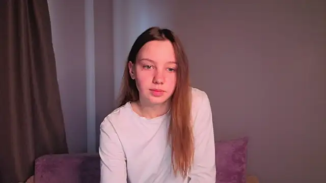 lolytaberry online show from May 8, 1:55 am