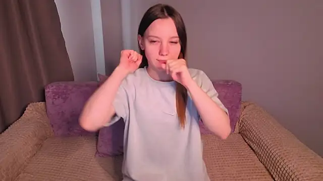 lolytaberry online show from May 13, 1:47 am