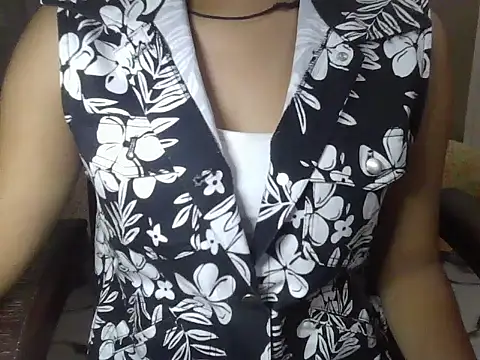 Maanvi Gill online show from May 11, 4:59 pm
