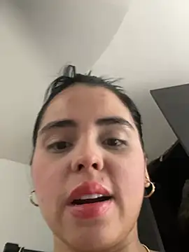 mimihot7777 online show from May 10, 6:35 pm