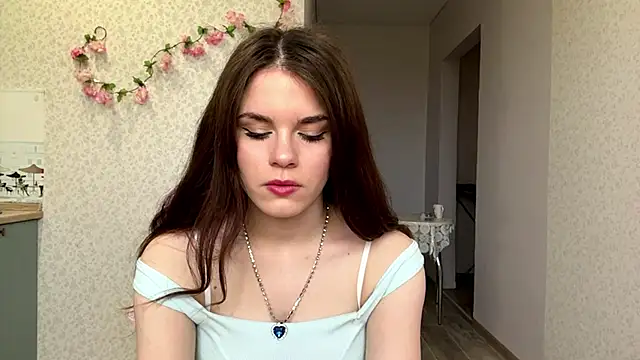 JeniceSourwine online show from June 4, 3:29 pm