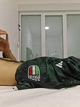 Snapshot of kurdishboy69 chatting on June 17, 9:27 pm kurdishboy69 online show from June 17, 9:27 pm