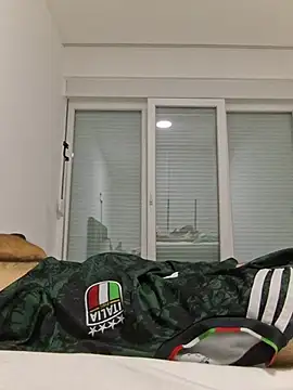 Snapshot of kurdishboy69 chatting on June 26, 11:09 pm kurdishboy69 online show from June 26, 11:09 pm