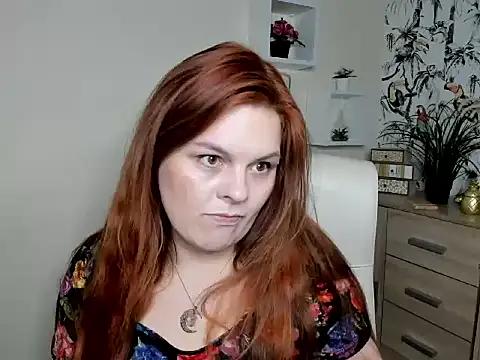 GingerKitten1 online show from May 13, 1:52 pm